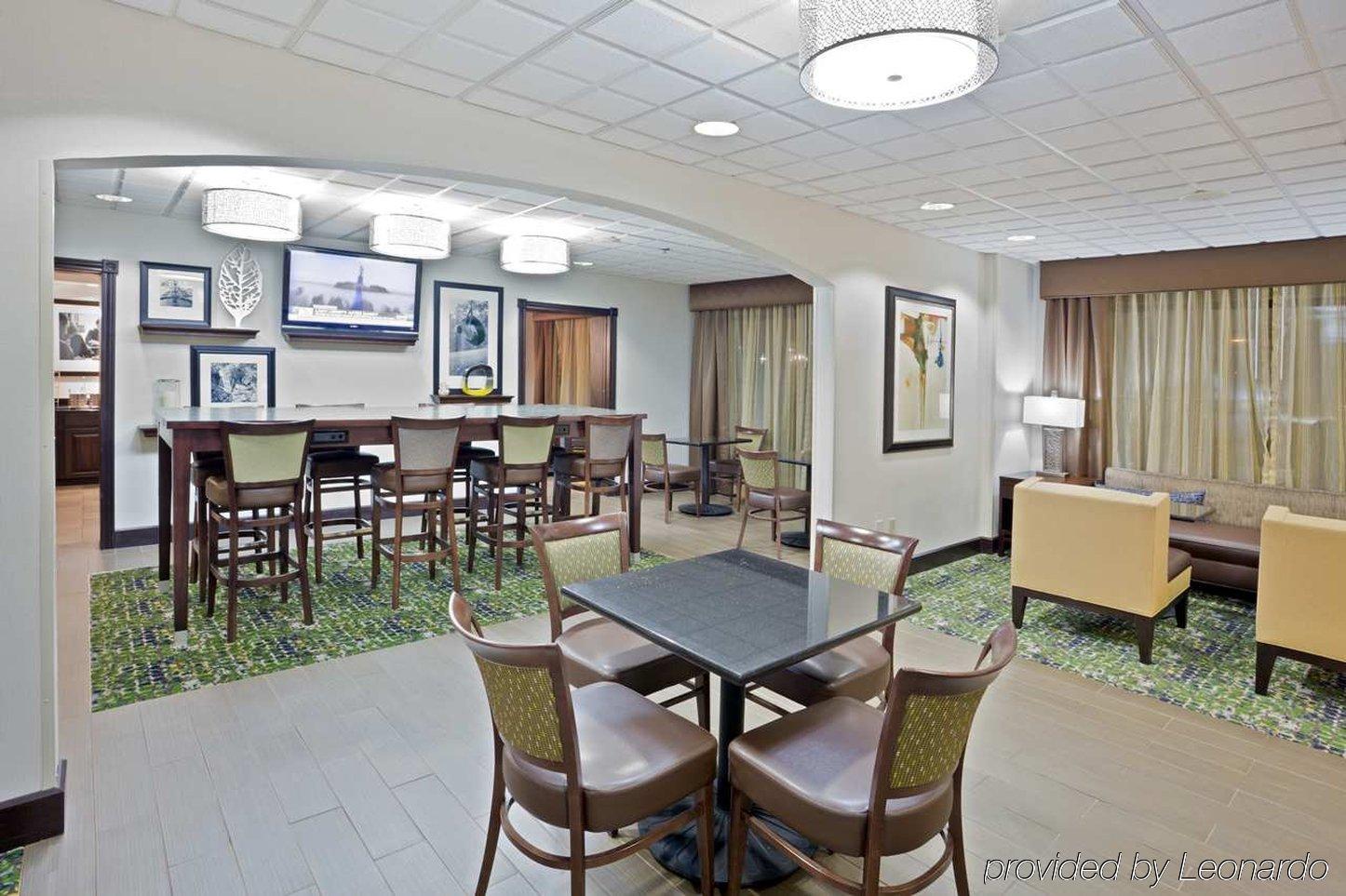 Hampton Inn Cleveland-Airport/Tiedeman Road Brooklyn Restaurant foto